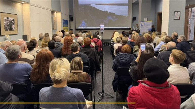 Жителів Новокаховської громади запрошують відзначити в Києві День заснування міста