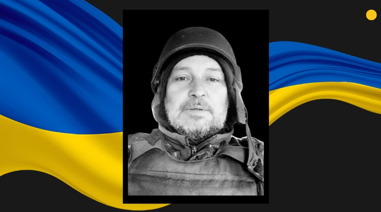 Близько року чекали звістку: у Сарнах в останню путь проведуть військового