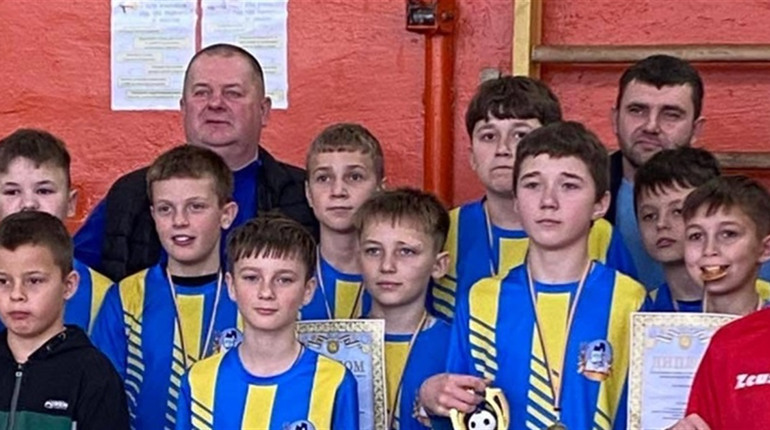 У Кременці пройшли змагання з міні-футболу серед дітей