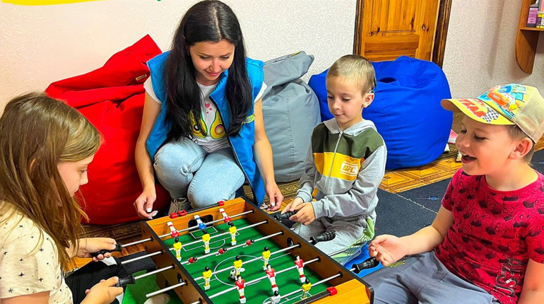 Простір підтримки #SOSДІТИ. Як він працює у Глухівській громаді та що там корисного