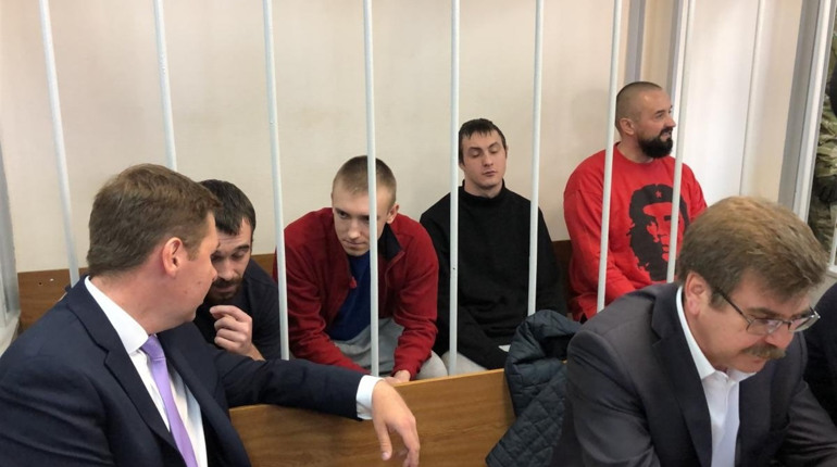 Попри рішення Міжнародного трибуналу військовополоненому моряку зі Сватового подовжили термін арешту