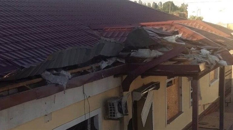 Окупанти знову вдарили по вокзалу в Херсоні — людей врятувало укриття