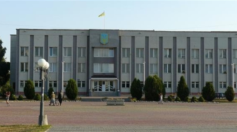 У Нетішинській міськраді відбулося чергове засідання виконкому: які рішення прийняли?