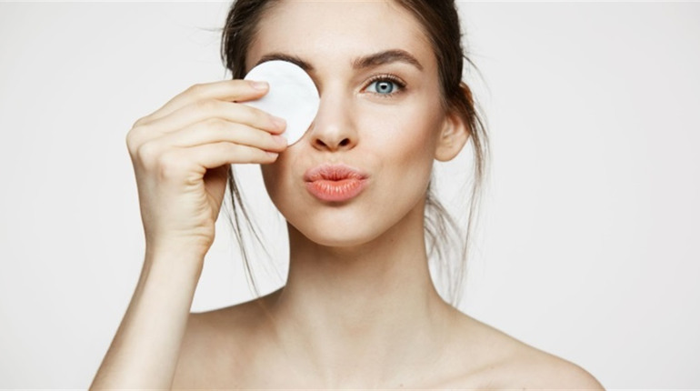 Як забезпечити глибоке, але делікатне очищення шкіри: базові правила догляду