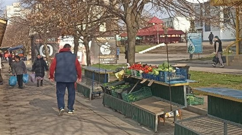 Весняний цінопад чи нові рекорди? Скільки коштують овочі на ринках Південноукраїнська