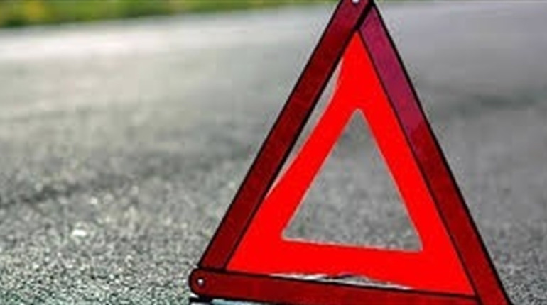 На Кременеччині не розминулися дві автівки: водій порушив правила обгону