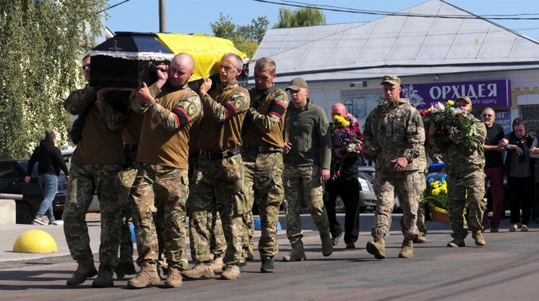 «Випадково виїхали на ворожі позиції». Побратими Данила Бондаренка розповіли про його загибель