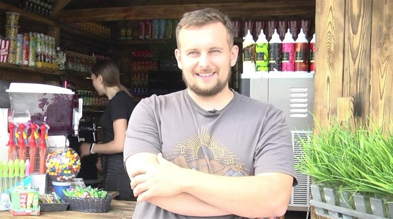Створив у рідному місті частинку Європи. Історія молодого підприємця з Городка Максима Макогона