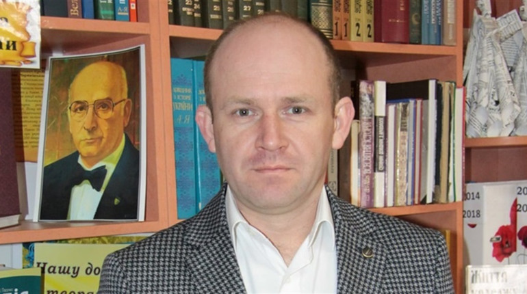 У Чорткові на одного доктора наук побільшало