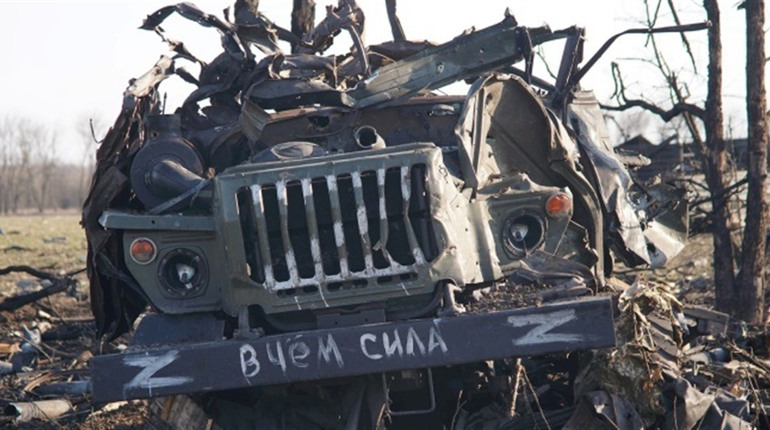 За 25 днів війни росія втратила вже 15 тисяч солдатів та майже пів тисячі танків