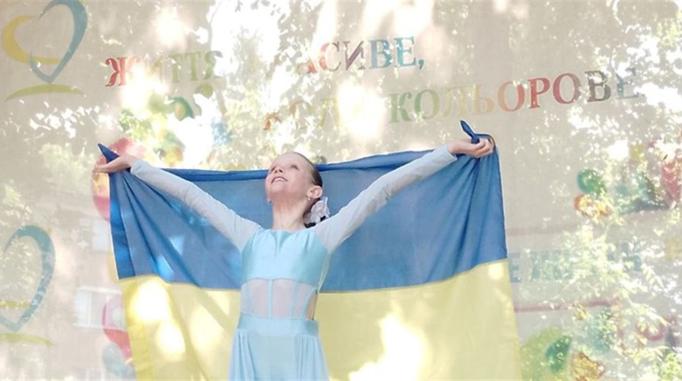 "Нас ніколи не зламати '': у Ніжинському Терцентрі відбувся благодійний концерт