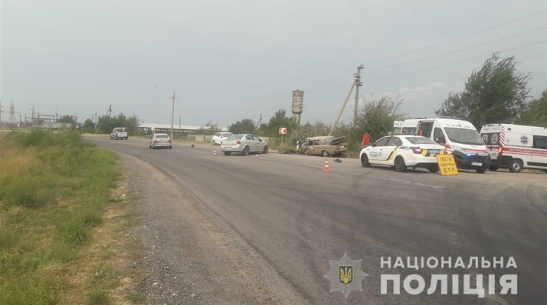 На Херсонщині поліція розслідує автопригоду, в якій загинула півторамісячна дитина
