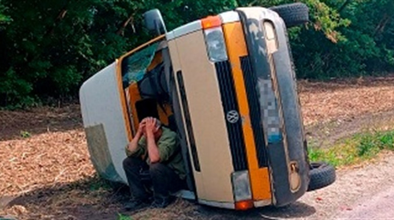 ДТП на Менщині: Volkswagen Transporter зіткнувся з Opel VIVARO
