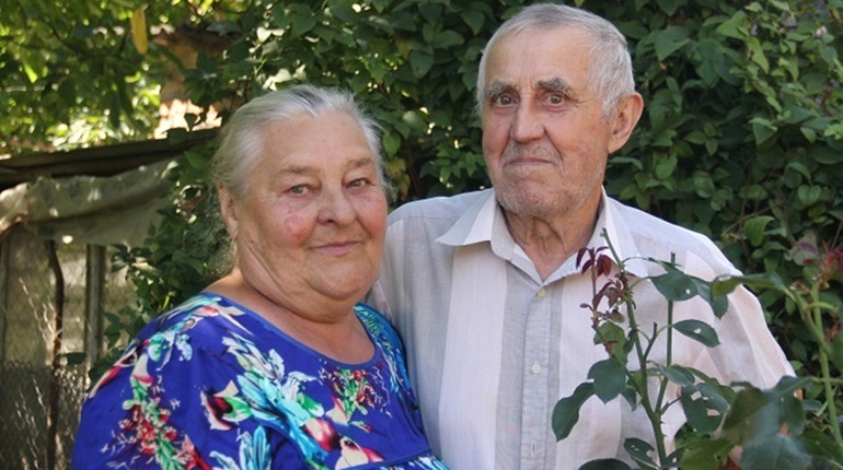 60 років прожили, а залишилися на своїх прізвищах: родина з Грушківців святкує діамантове весілля