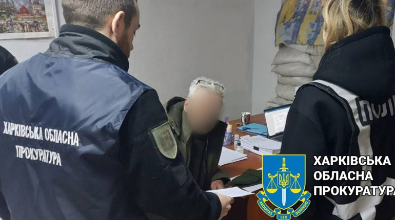 На блок-посту затримали чоловіка, який намагався завезти алкогольні напої в місто