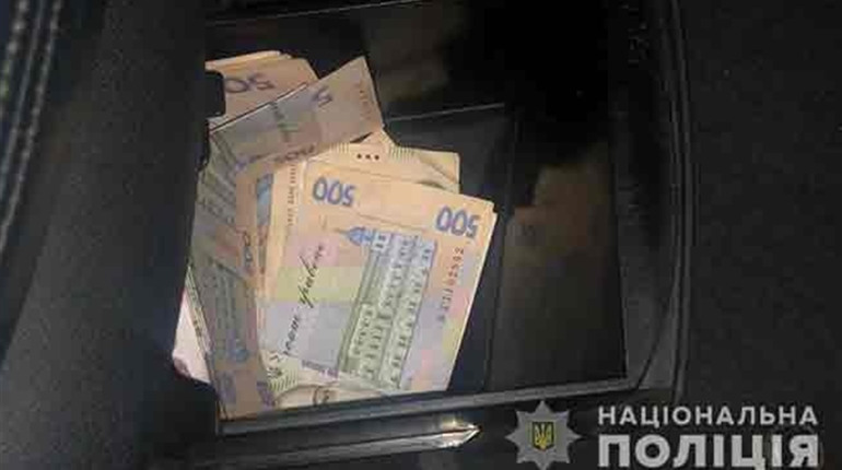 Потрапили на гачок шахраїв