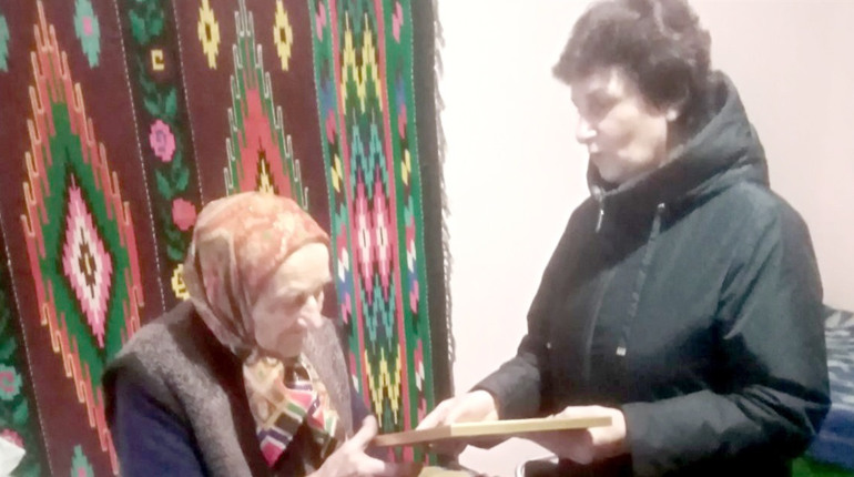 90-річний ювілей відзначила жителька села Мамаївці Аделя Василівна Микулинська