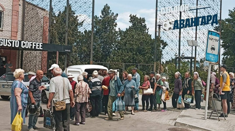 Гуманітарка, паспортизація, схрон з боєприпасами
