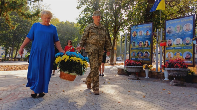 У Глухові з нагоди Дня Захисників і Захисниць України відзначили оборонців