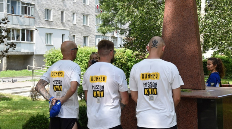 Ветерани "Місії Київ" прибули до Звягеля