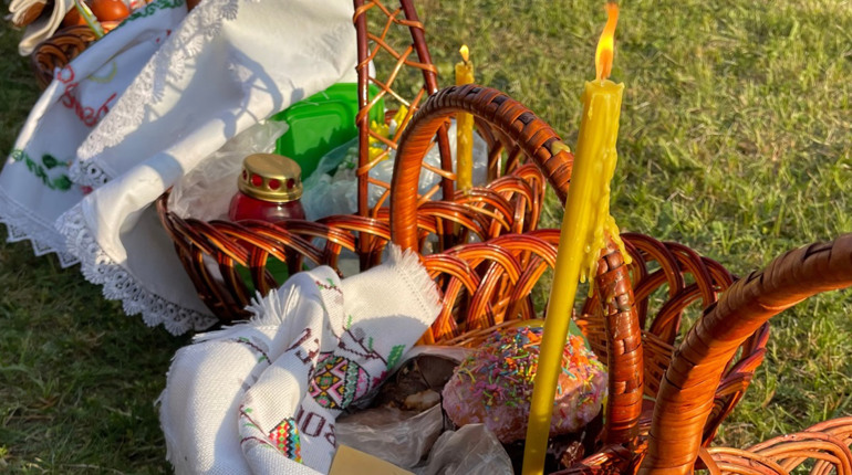 Великдень у Сарнах: коли відбудуться служби й освячення кошиків