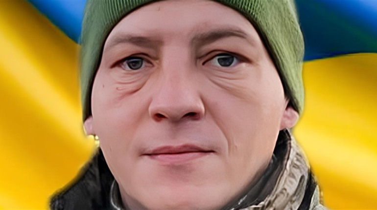 У Жовтих Водах попрощаються із полеглим на війні воїном із Волновахи Сергієм Симоненком