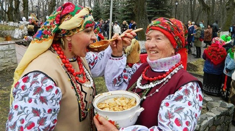 Вареники чи бліни. Що ви знаєте про тиждень перед Великоднім постом?
