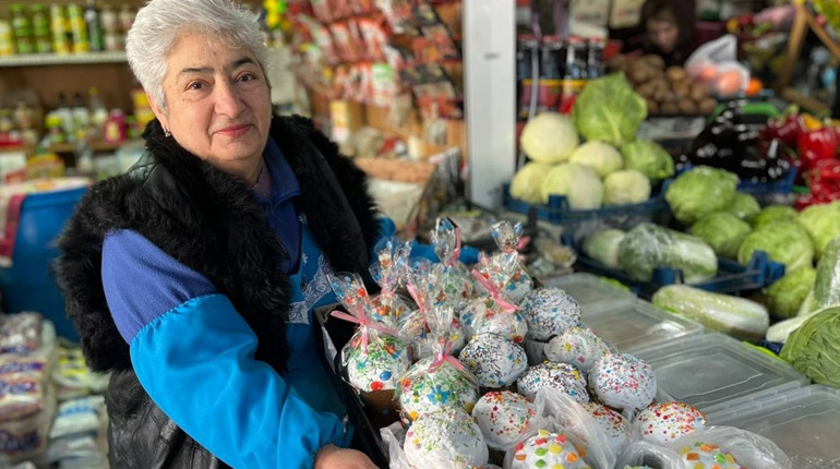 Скільки коштує паска у Біляївці: ціни на ринку, в магазинах і супермаркетах