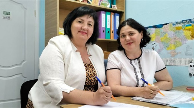 Ті, що допомагають долати негаразди. Один день з працівницями центру соціальних служб