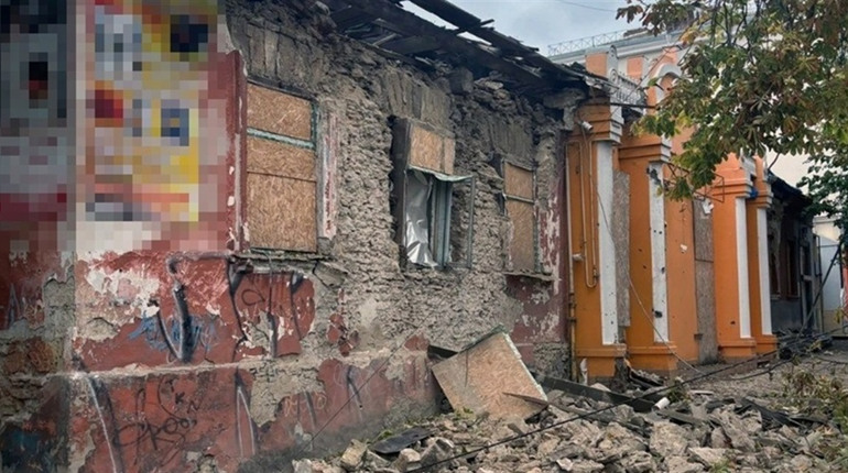 Ворог обстріляв Веселе з трьох видів озброєння: пошкоджено 6 будинків