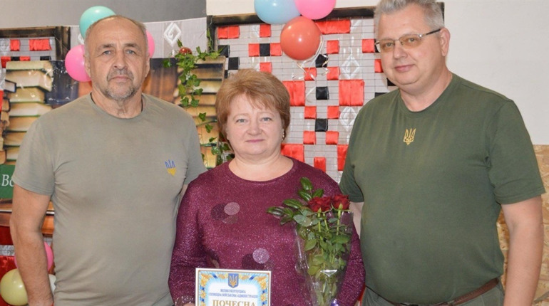 Вітання приймали працівниці бібліотечної мережі Великобурлуцької громади