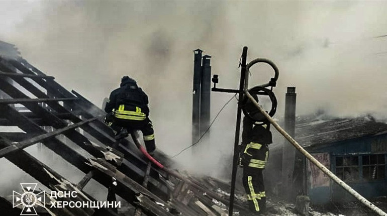 Обстріли Херсонщини: окупанти атакували житлові будинки та соціальну інфраструктуру