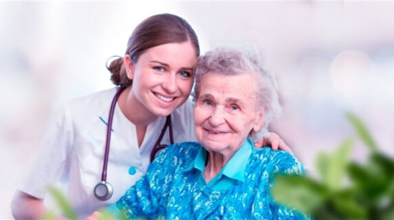 Санаторій для літніх громадян у Києві успішно поєднує приватний пансіонат та будинок престарілих