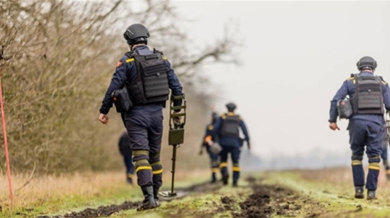 У Шосткинському районі, під час гуманітарного розмінування загинув сапер, його напарник у лікарні