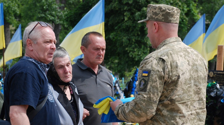 На Запоріжжі загинув майор Олексій Рудик : два місяці тому на фронті поліг і його брат