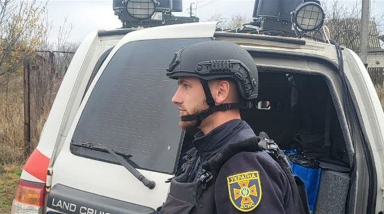 Рятувальники евакуювали мешканців із небезпечної зони на Правобережжі