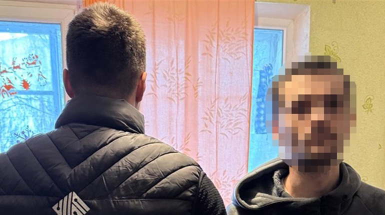 СБУ спільно з кіберполіцією затримала на Буковині організатора шахрайського кол-центру