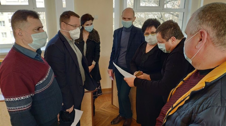 У Фастові дезинфікують під’їзди, дитячі майданчики під забороною: головне із засідання штабу