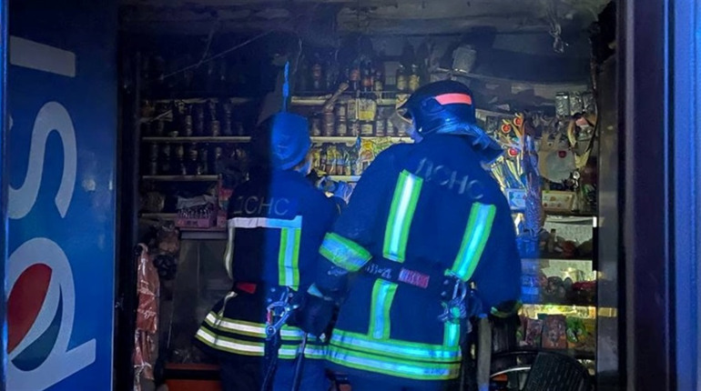 У Боярці горів магазин: надзвичайники ліквідували пожежу