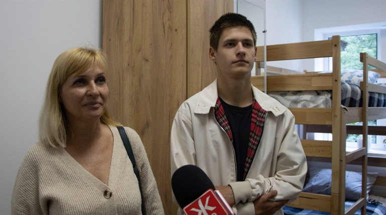Сім'я з Добропілля одна з перших оселилася в новому колективному шелтері в Житомирі