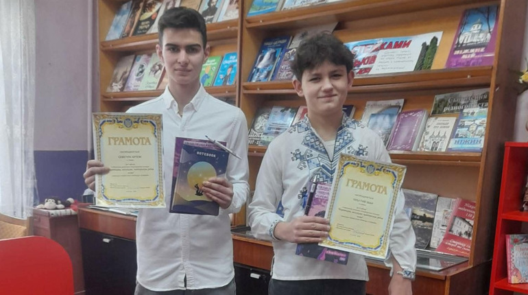 Юні ніжинці - переможці обласного дитячого літературного конкурсу