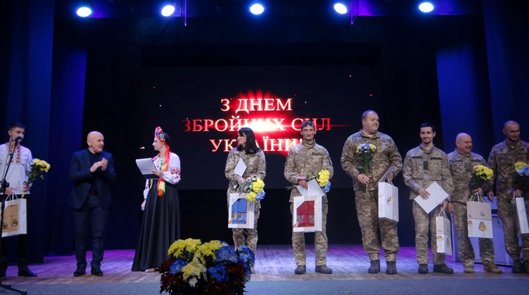 Нова Каховка вітала воїнів