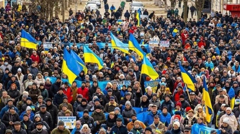 Виходьте на кулачний бій: десять + прикладів незламності мешканців Півдня проти російських окупантів