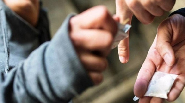 Зберігав та продава метадон та сильнодіючі лікарські засоби: у Нетішині судитимуть наркоторговця