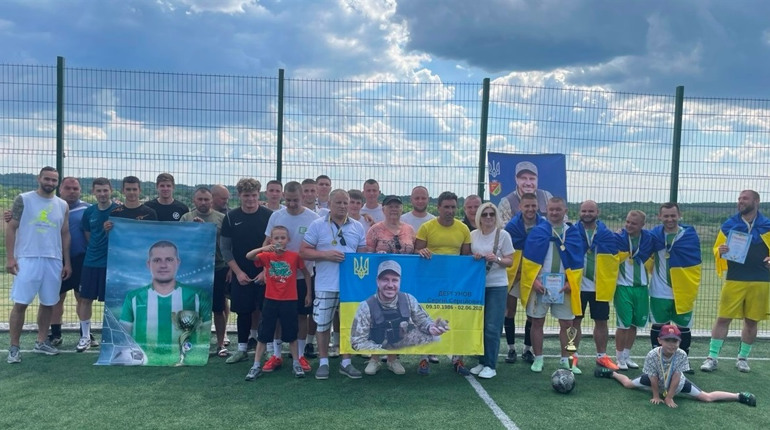 Син вийшов на поле під номером батька: у Дмитрівці провели турнір пам’яті Сергія Дергунова