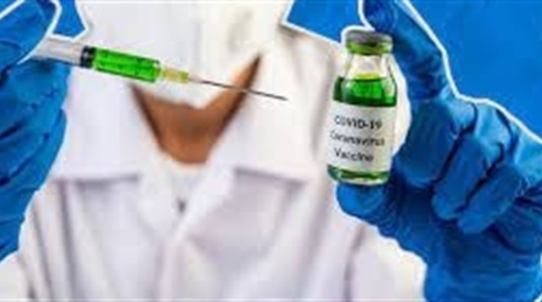 Медики попереджають про ріст випадків COVID-19 та закликають щепитися
