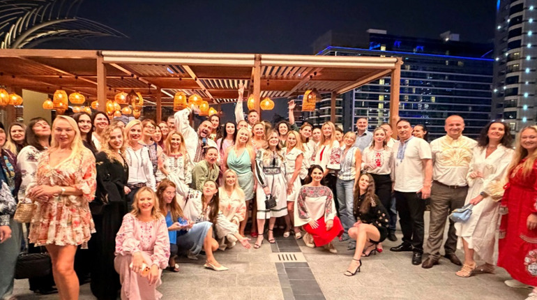 Музичний вечір Ukrainian Nights у Дубаї об’єднав українців до Дня вишиванки