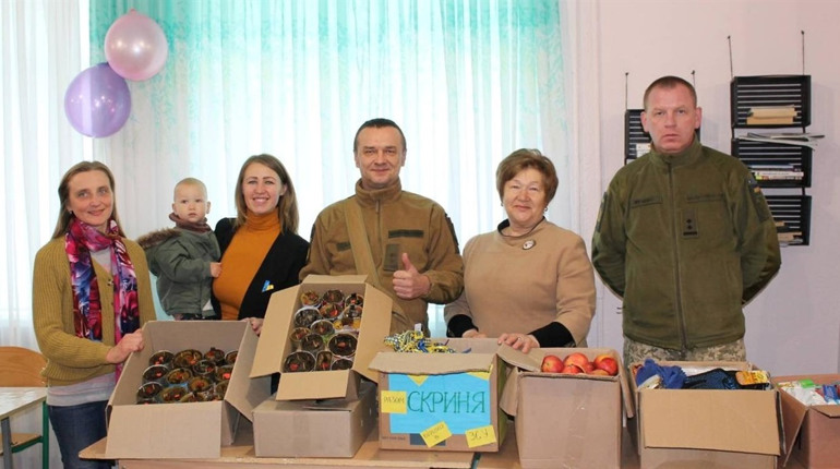 Підтримують військових та чекають на перемогу: чернігівські учні зібрали допомогу для Захисників