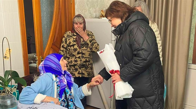 Звягельська ветеранка Надія Григорівна Новашевська відзначила сторіччя