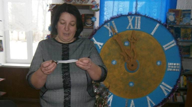Як в сільській бібліотеці читачів частували цукерками